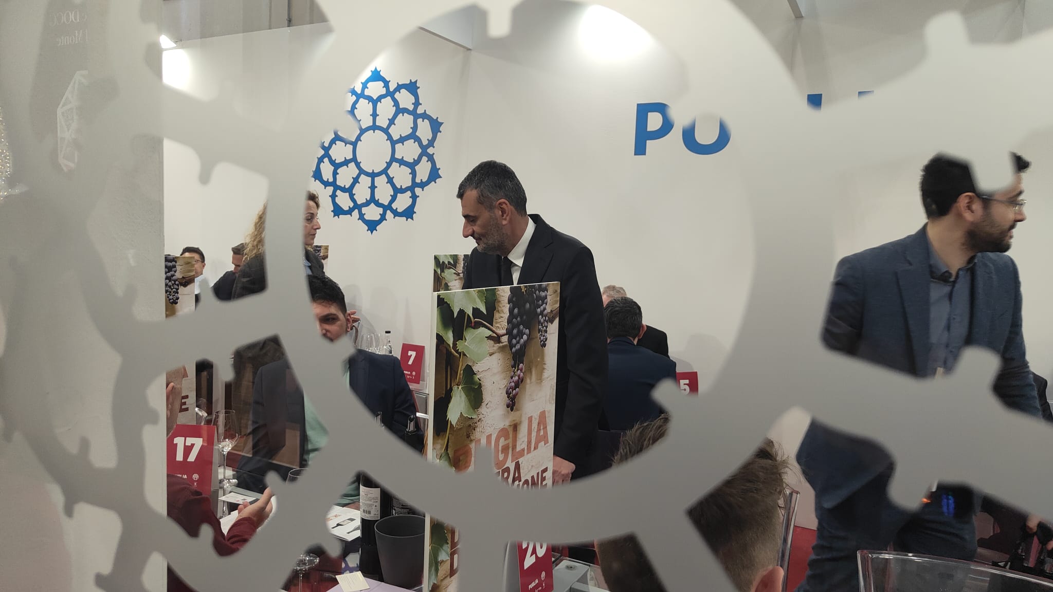 Galleria Puglia al Vinitaly 2026: risultati, relazioni e prospettive per il comparto vitivinicolo - Diapositiva 5 di 18