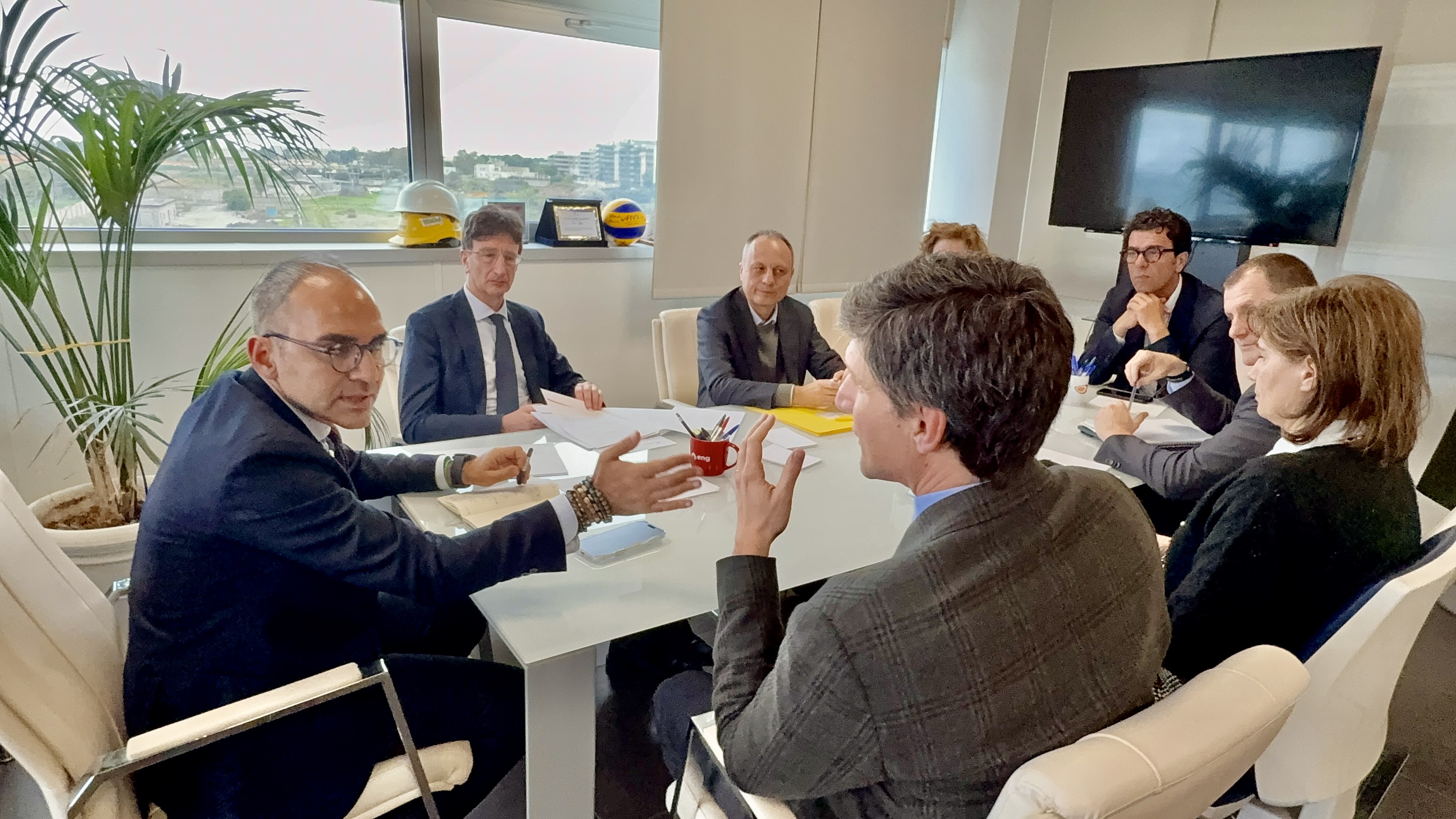 Galleria Trasporti, incontro tra Regione Puglia e Ferrotramviaria: Piemontese convoca i vertici dopo i disservizi. “Pretendiamo risposte per i cittadini, ma sappiano che c’è un’azienda che accetta standard molto rigorosi” - Diapositiva 2 di 4